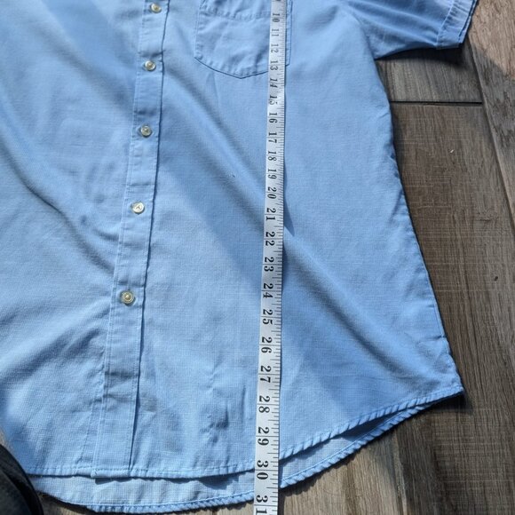 Van Heusen Classic Fit Blue Short Sleeve Button Down Shirt Men’s L 16-16.5 - Picture 4 of 5